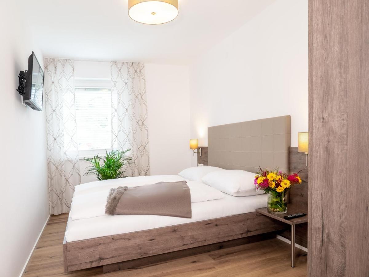 Appartement Burgblick ไฮน์เฟลส์ ภายนอก รูปภาพ